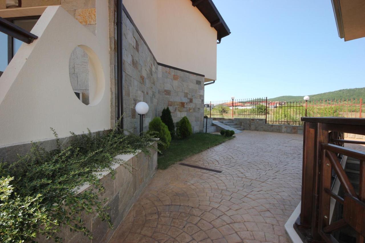 Menada Imperial Heights Villas Napospart Kültér fotó
